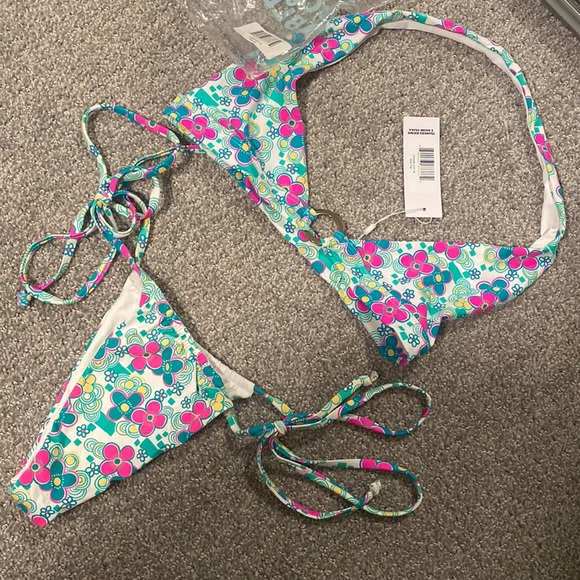 Frankie's Bikinis Swim Nwt Frankies Bikinis X Naomi Set Eden Top